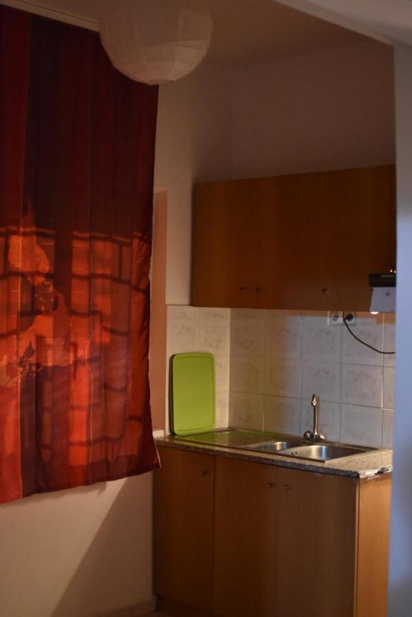 Private Apartment At Guest House Hektor & Aferdita Влёра Экстерьер фото