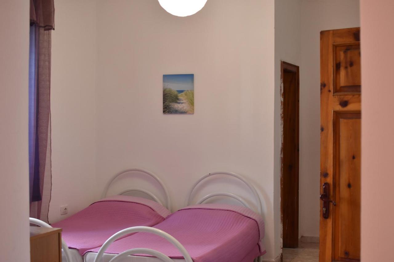 Private Apartment At Guest House Hektor & Aferdita Влёра Экстерьер фото